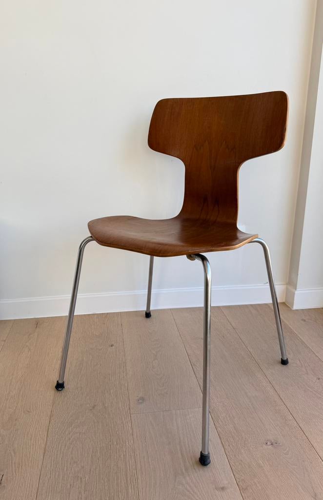 Arne Jacobsen – Fritz Hansen – Model 3103 “Hammer Chair”, Ophalen