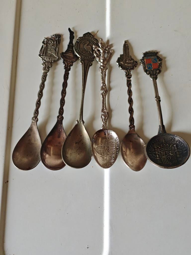 6 magnifiques cuillères à collectionner en argent, Antiquités & Art, Antiquités | Couverts, Enlèvement ou Envoi