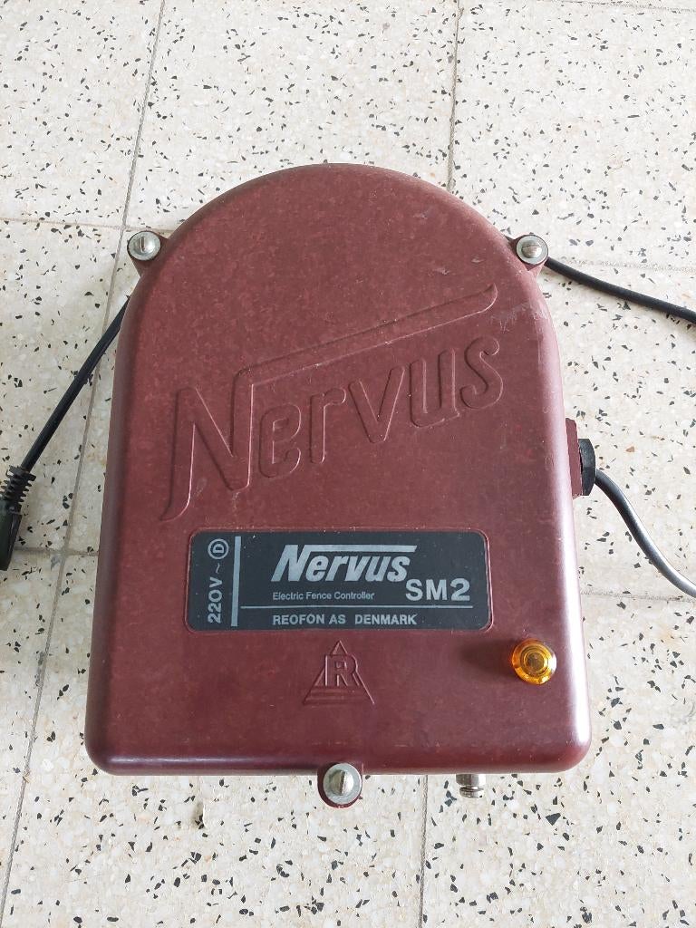 Nervus vintage elektrisch schrikdraadapparaat