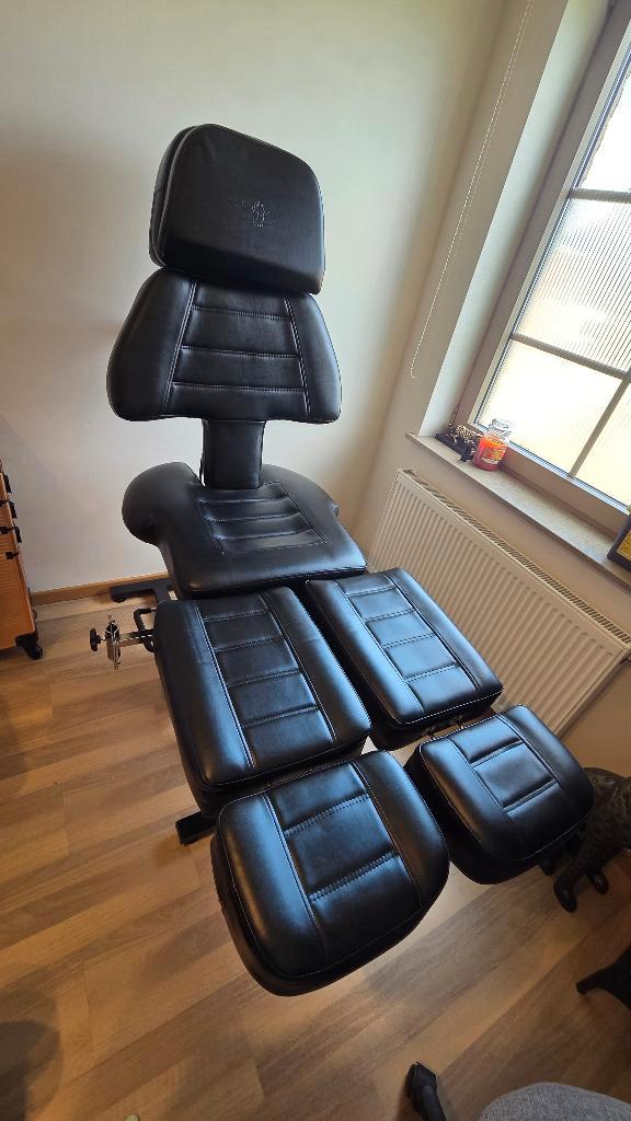 Tattoo stoel, behandelstoel met armsteunen compleet, Hobby en Vrije tijd, Tekenen, Zo goed als nieuw, Overige typen, Ophalen