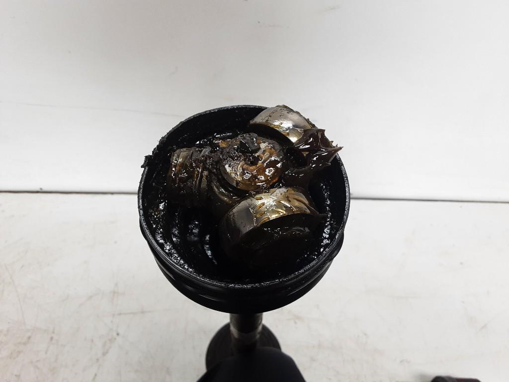 CARDAN AVANT DROIT (TRANSMISSION) Renault Master III (FV), Renault, Mevr. I. Hauben, Utilisé, Rue de l'Espoir 34 34
4030  GRIVEGNÉE, BE