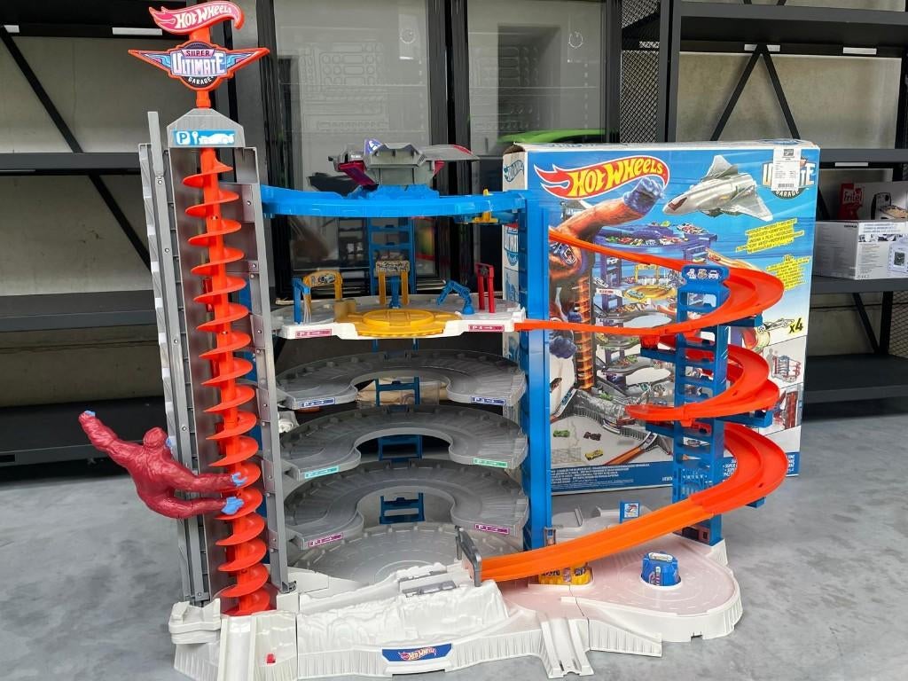 Hot Wheels Super Ultimate Garage XXL, Ophalen, Zo goed als nieuw, Racebaan, Hot Wheels