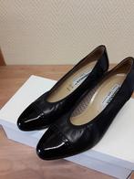 Damesschoen, Ophalen