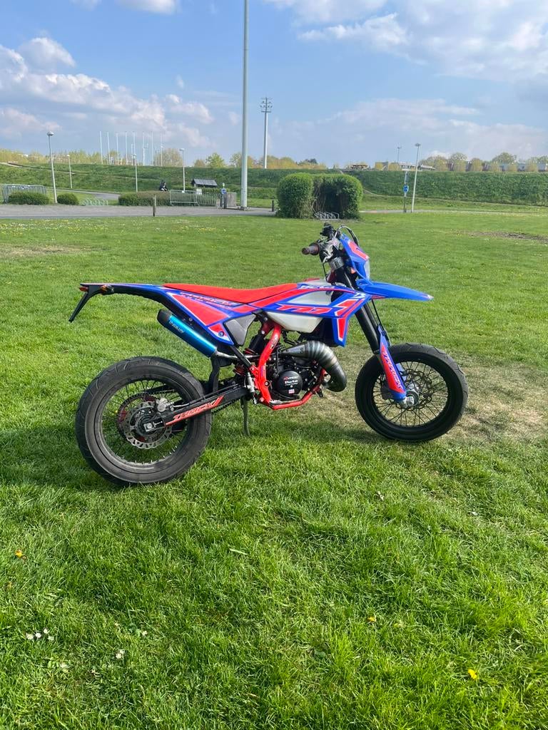 Beta rr 50 2025, 6 versnellingen, Zo goed als nieuw, 50 cc, Ophalen