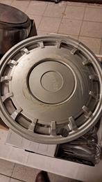 Trouvez à vendre des couvre-roues pour 2 CV Perrier, Enlèvement