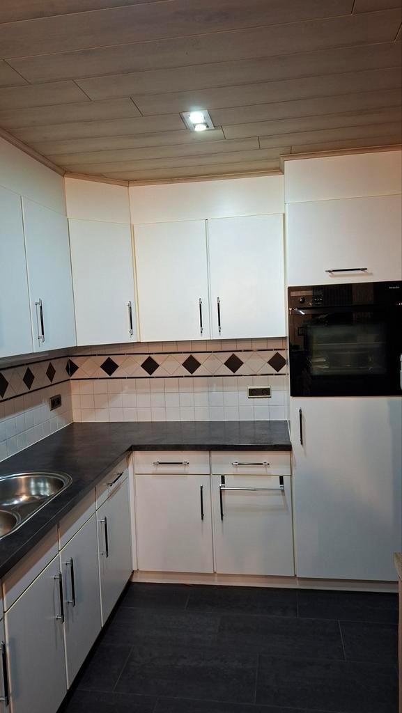 Cuisine avec appareils, Maison & Meubles, Cuisine | Cuisines complètes, Utilisé, Cuisine d'angle, Blanc, Synthétique, Enlèvement