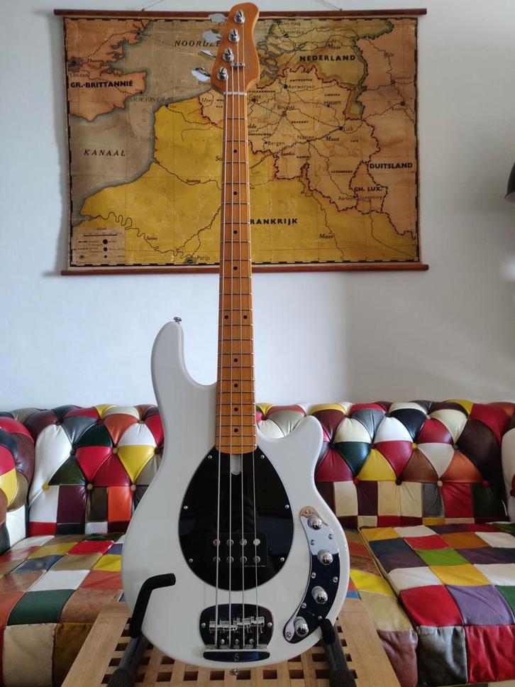 Sire Marcus Miller Z3, Musique & Instruments, Instruments à corde | Guitares | Basses, Enlèvement