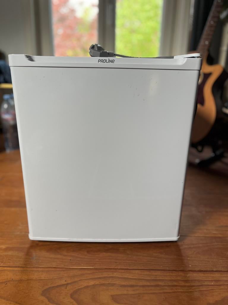 Proline mini ijskast, Ophalen, Zo goed als nieuw