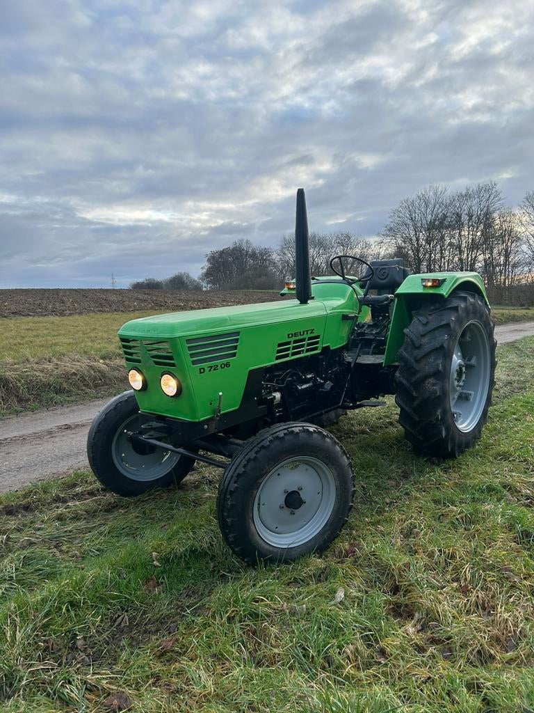 Tracteur Joli et soigné DEUTZ D7206, Enlèvement