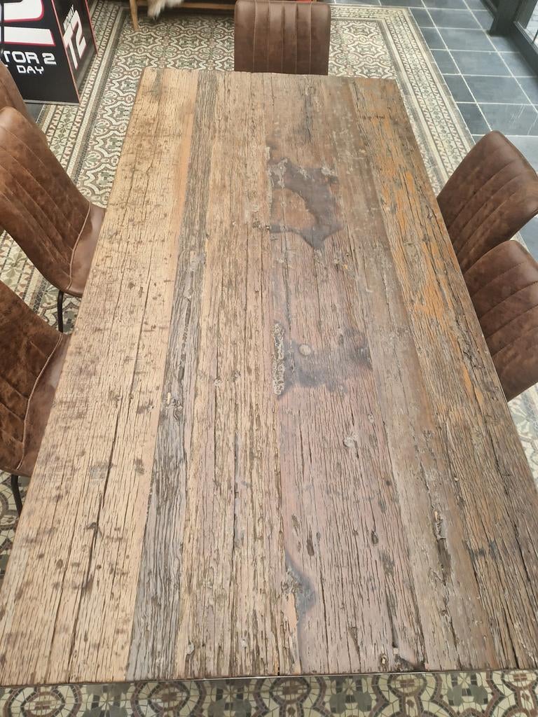 Zware houten eettafel te koop (zonder stoelen), Huis en Inrichting, Ophalen