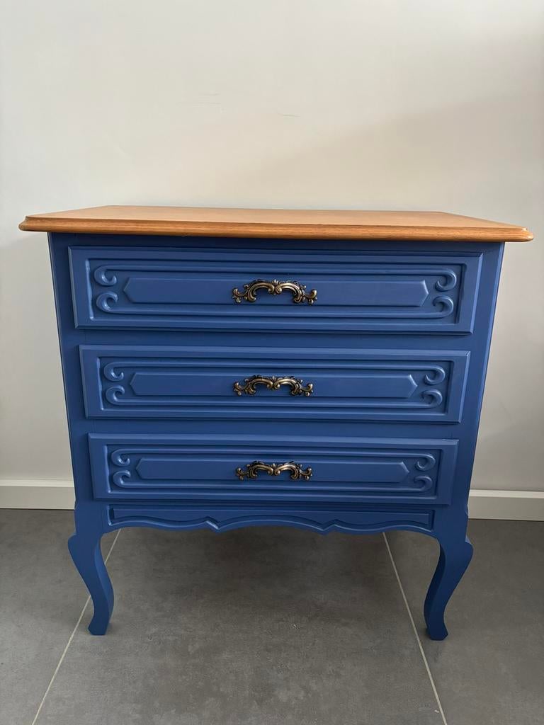 Upcycled kastje in Inktblauw – met elegante details, Maison & Meubles, Armoires | Commodes, Comme neuf, Moins de 100 cm, 50 à 100 cm