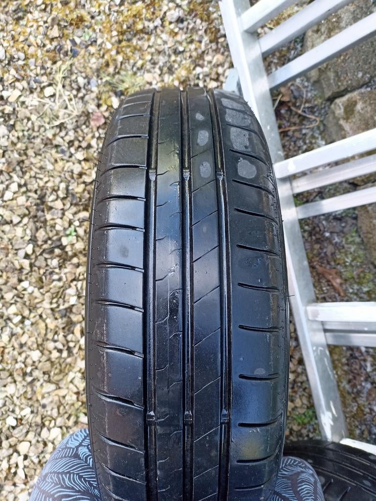 Pneu falken 175/65/14  82T, Enlèvement