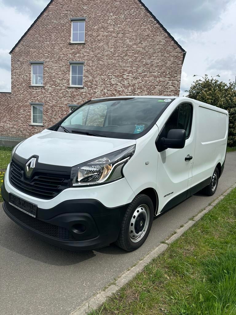 Renault Trafic 1.6 dCi 125cv – 2017– 104.000 km - 12500€ TTC, Autos, Renault, Particulier, Trafic, Caméra de recul, Phares directionnels