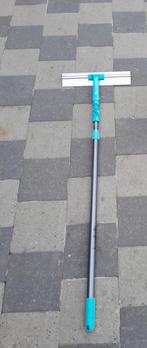 Raamwisser met uitschuifbare steel, Ophalen