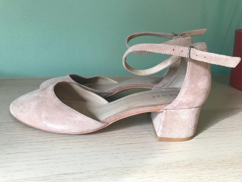 Nude pumps, Vêtements | Femmes, Chaussures, Comme neuf, Escarpins, Rose, Enlèvement ou Envoi