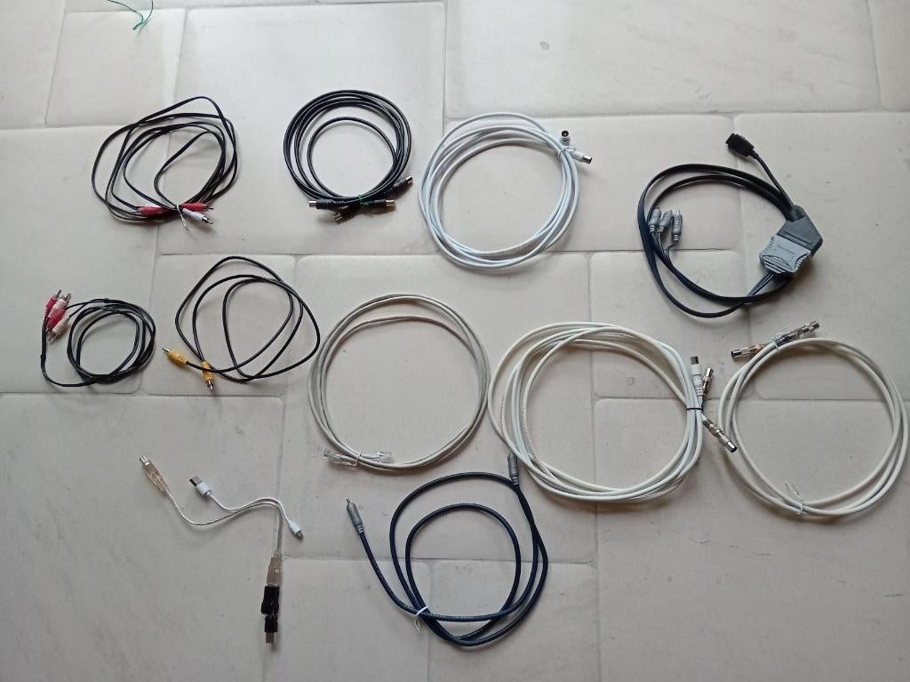 audio en tv kabels, TV, Hi-fi & Vidéo, Câbles audio & Câbles de télévision, Utilisé, Enlèvement ou Envoi