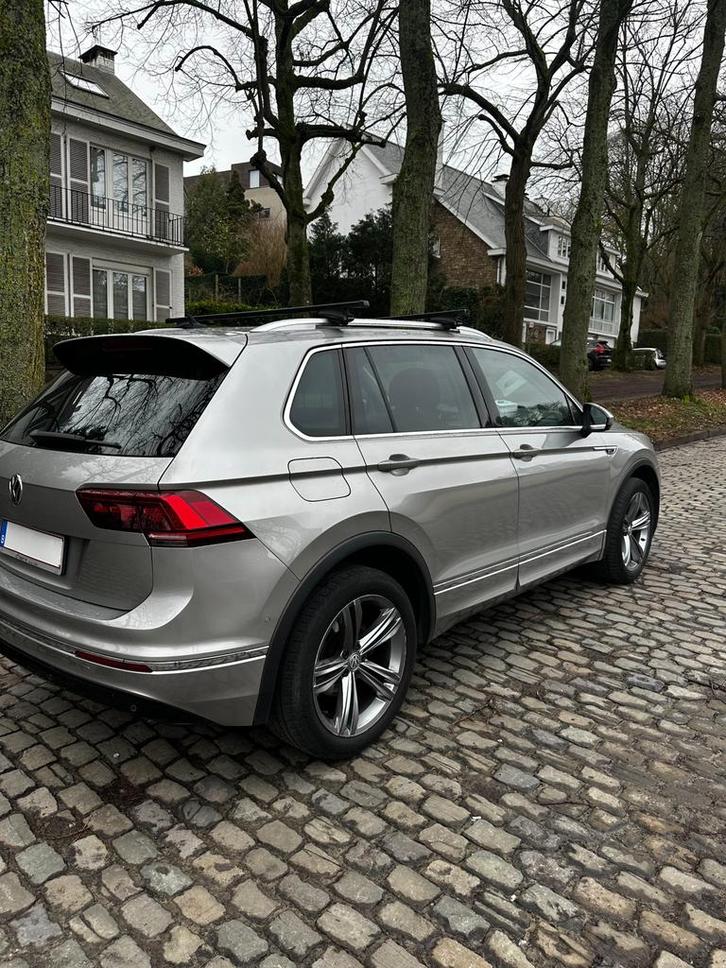 Volkswagen Tiguan R-Line, Auto's, Volkswagen, Particulier, Tiguan, Diesel, 5 deurs, Automaat, Zilver of Grijs, Zwart, Leder, Ophalen