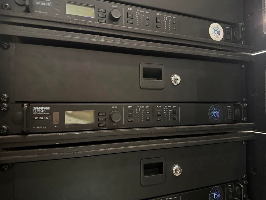 Shure ULXD systemen in super nette staat., Musique & Instruments, Microphones, Enlèvement, Comme neuf, Micro chant, Sans fil