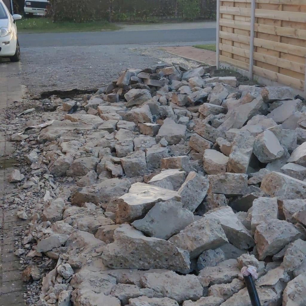 Gratis steenpuin, Ophalen