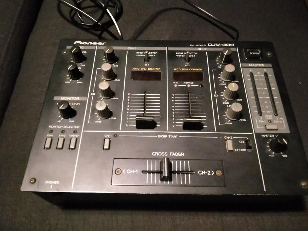 Pioneer djm-300 dj mixer 2 channels, Muziek en Instrumenten, Ophalen, Gebruikt, Minder dan 5 kanalen, Microfooningang