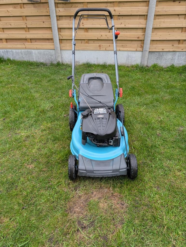 Zelftrekker grasmaaier Merk Gardena, Tuin en Terras, Ophalen
