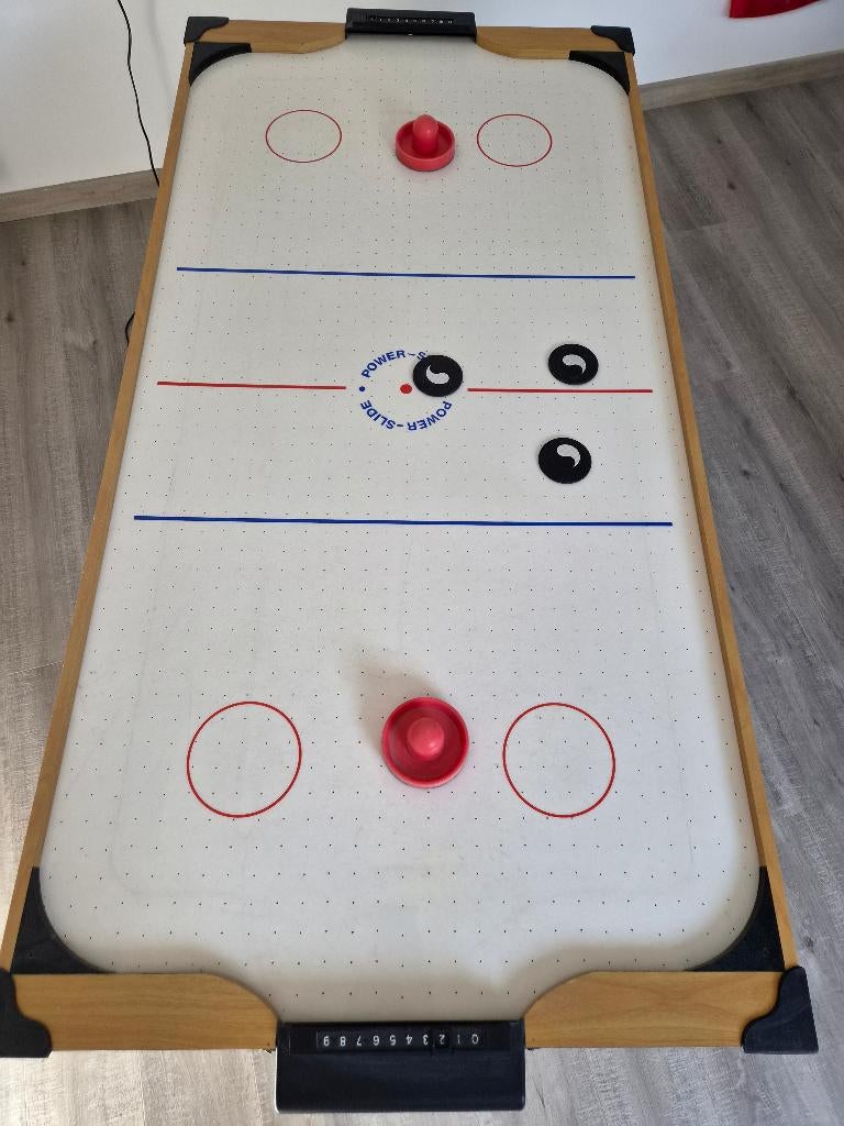 Air hockey, Enlèvement, Utilisé