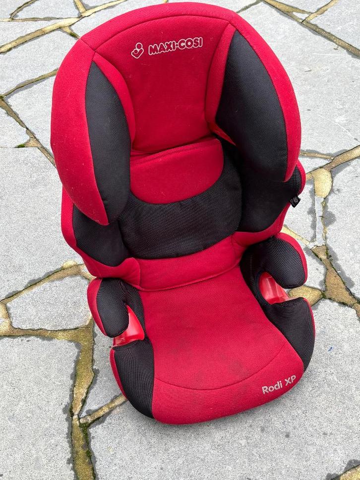 Siège Maxi Cosi Rodi XP rouge, enf. 15-36 kg, Enfants & Bébés, Sièges auto, Utilisé, Maxi-Cosi, 15 à 36 kg, Ceinture de sécurité