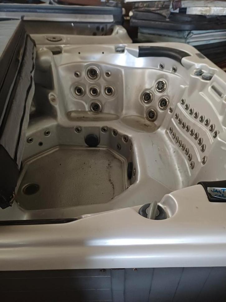 Jacuzzi gratis geleverd geplaatst en 1j garantie, Tuin en Terras, Zwembad-toebehoren, Verzenden