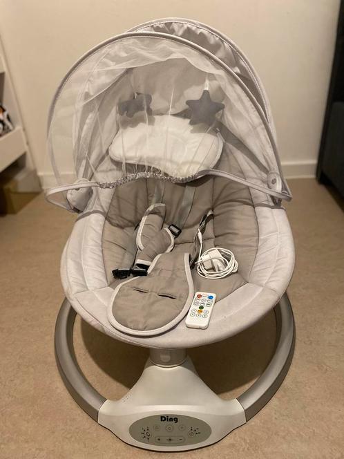 Elektrische Babyschommel Ding Hugg, Kinderen en Baby's, Wipstoeltjes, Zo goed als nieuw, Ophalen