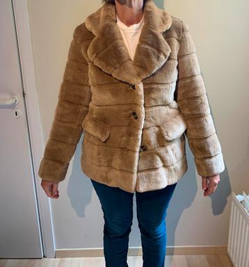 Manteau fausse fourrure Easy Comfort beschikbaar voor biedingen