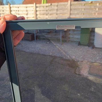 Vliegen raam 3x koopje!  beschikbaar voor biedingen