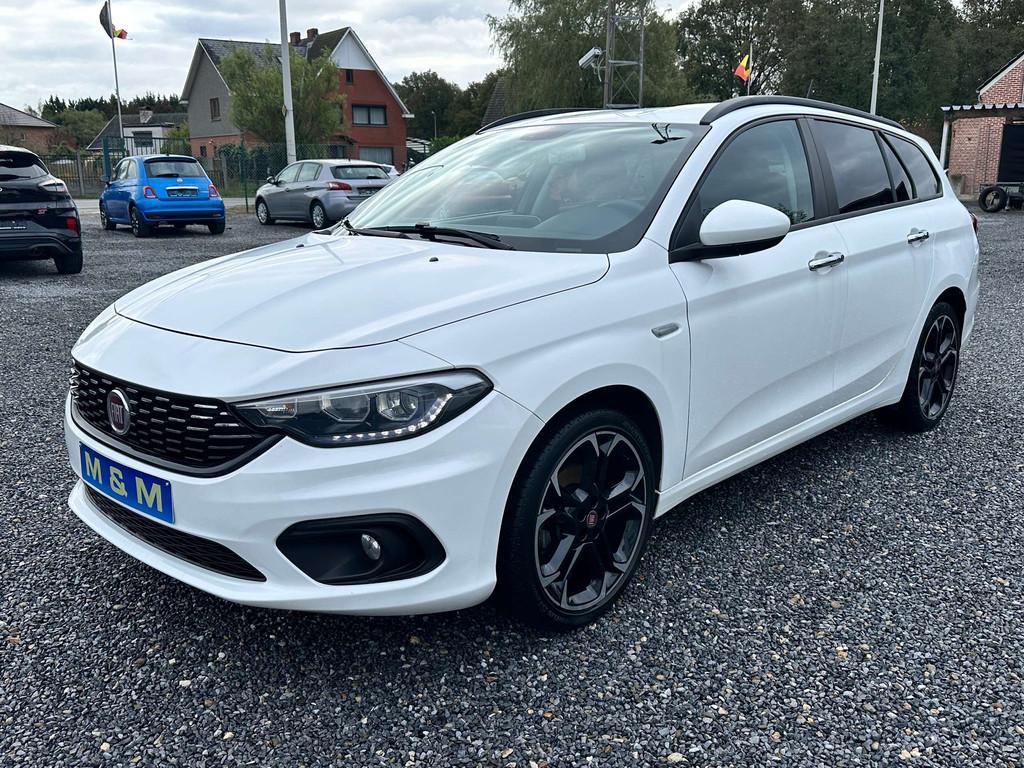 Fiat Tipo 1.4i Lounge Business * 12 m garantie *