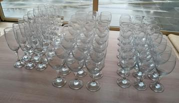 Set 63 glazen (champagne, rode wijn, witte wijn)
