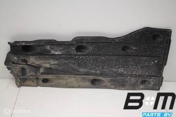 Bodembeschermplaat R bijrijderskant VW Golf GTI 5Q0825202L beschikbaar voor biedingen