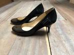 Guess pumps lakleer en zwart suède in krokodillenstijl 37, Kleding | Dames, Schoenen, Pumps, Guess, Verzenden, Zwart