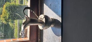 Cruche etain, Enlèvement