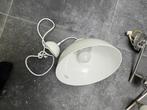 Lampe blanche, Comme neuf