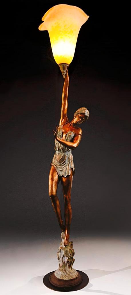 Unieke bronzen lamp ' dame ', Antiek en Kunst, Antiek | Verlichting, Ophalen
