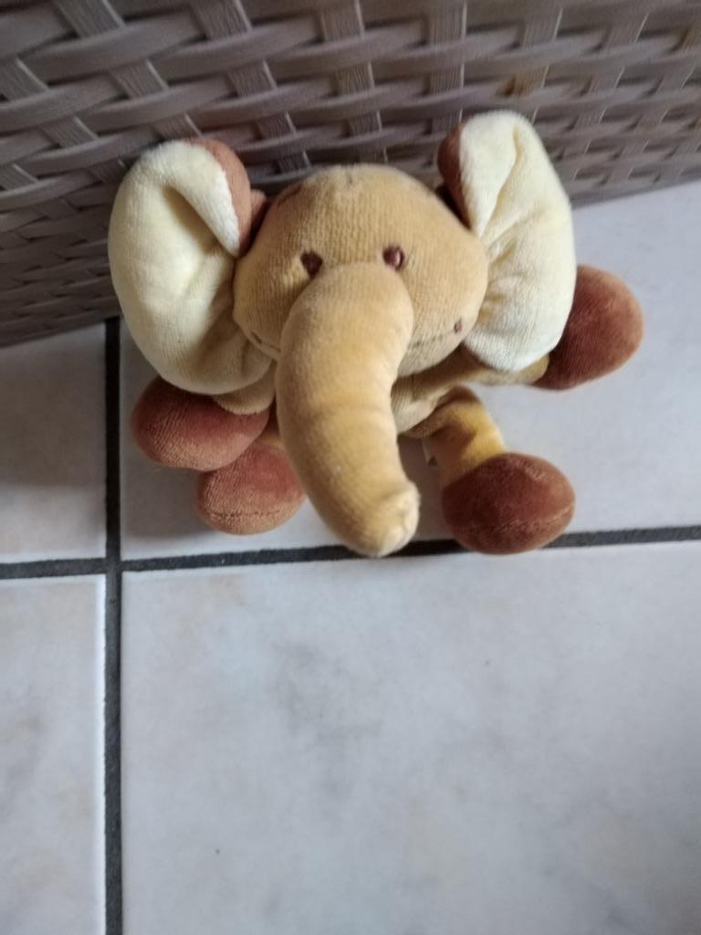 knuffel noukie,s  olifantje (doos 59), Ophalen of Verzenden, Nieuw