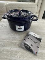 Blauwe Stoofpot la Cocotte van Staub, Ophalen of Verzenden, Nieuw, Gietijzer, Kookpan of Snelkookpan