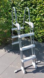 GRATIS Zwembadladder Intex (2 seizoenen gebruikt), Ophalen, Zo goed als nieuw