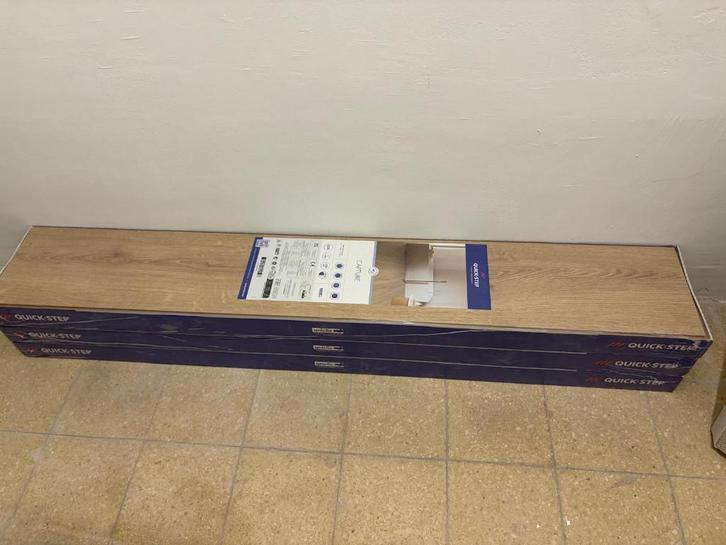 3 dozen Quickstep Laminaat 'Geborstelde naturelle eik', Bricolage & Construction, Planches & Dalles, Neuf, Aggloméré, Bois, 50 à 150 cm
