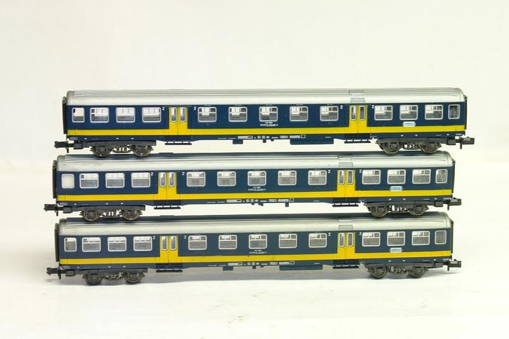 8155 Fleischmann NS plan W 3 x rijtuigen Benelux N SCALE, Hobby en Vrije tijd, Modeltreinen | N-Spoor, Zo goed als nieuw, Wagon
