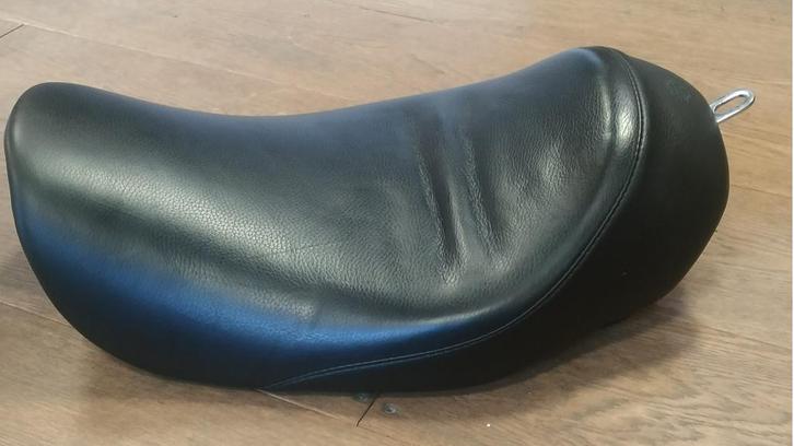 2006 - 2017 solo zadel Dyna, Motoren, Onderdelen | Harley-Davidson, Gebruikt, Ophalen of Verzenden