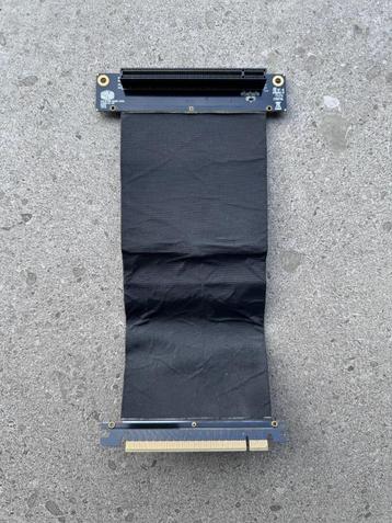 Cooler Master PCI riser kabel beschikbaar voor biedingen