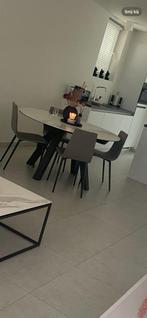Eetkamer design stoelen. Lichtgrijs van kleur., Huis en Inrichting, Zo goed als nieuw, Vijf, Zes of meer stoelen, Ophalen, Moderne stijl