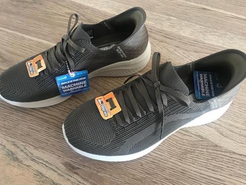Sketchers slip ons schoenen verschillende maat, Kleding | Dames, Schoenen, Nieuw, Ophalen