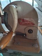 snijmachine uit grootmoeders tijd., Ophalen
