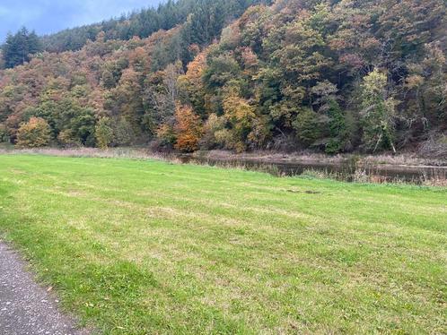 Terrain en bordure de semois à Bouillon, Immo, Gronden en Bouwgronden, 1500 m² of meer