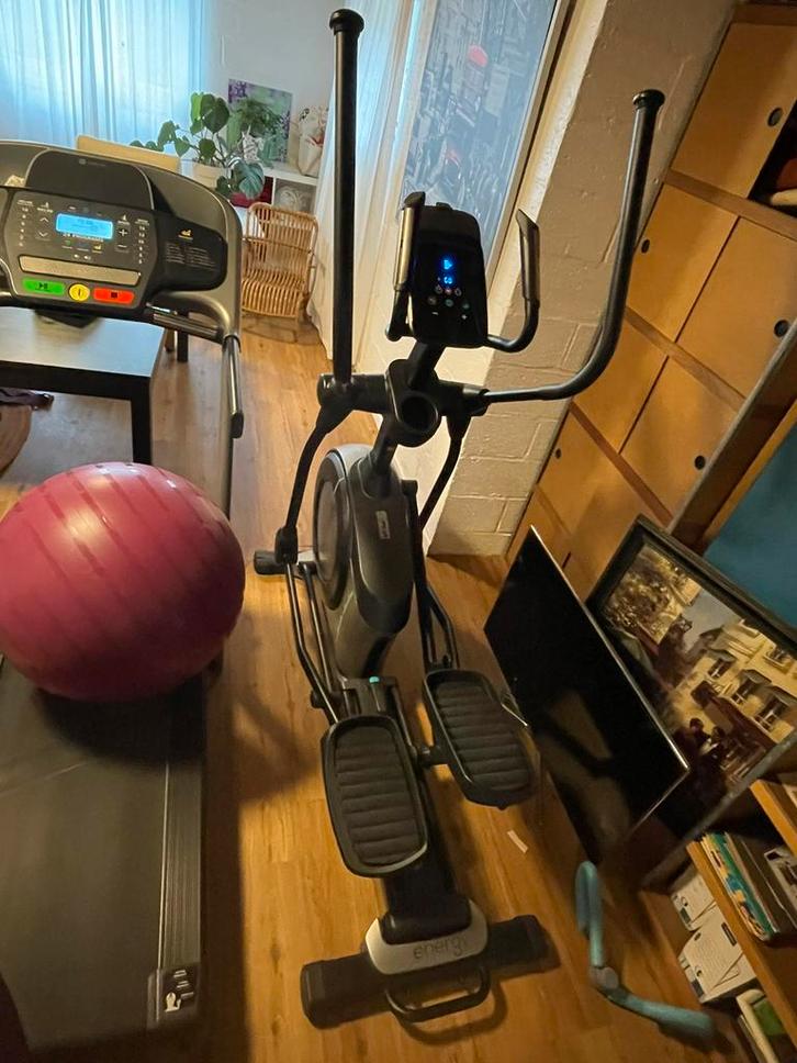 Domyos E-Energy crosstrainer met E-aansluiting, Sport en Fitness, Overige Sport en Fitness, Zo goed als nieuw, Ophalen